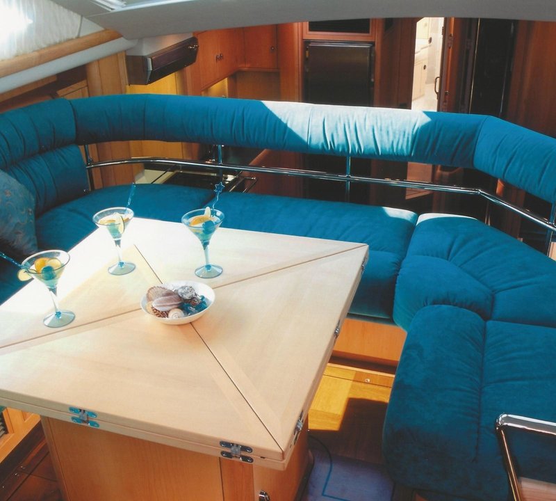 Majestic Oyster 82 Sailing Yacht ZIG ZAG places second in class at 2016